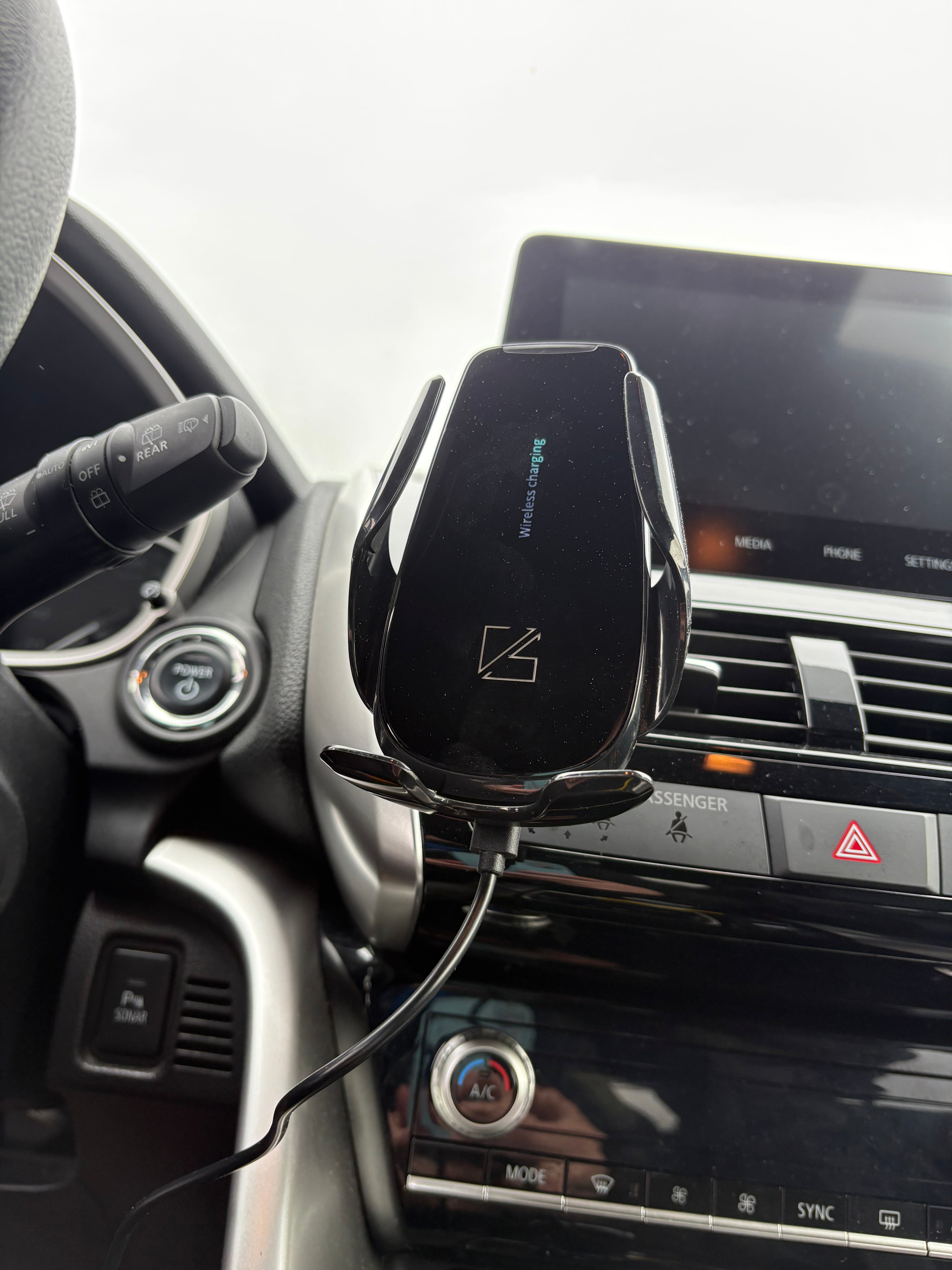 AUTOMATIC PHONE HOLDER